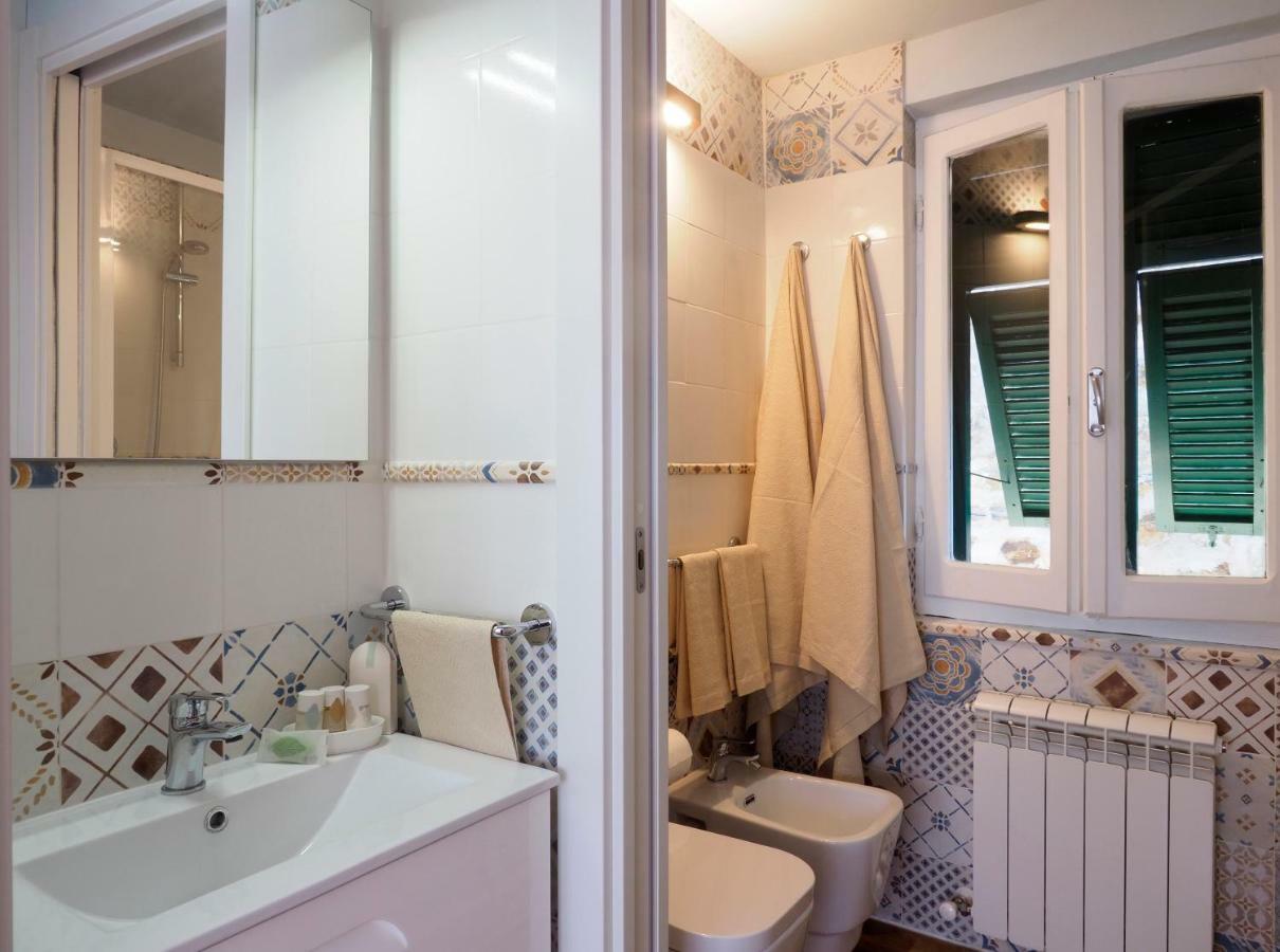 Ai Pesci Room Rental Riomaggiore Exterior foto