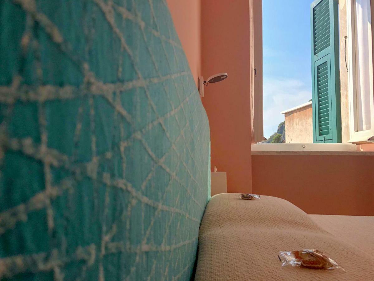 Ai Pesci Room Rental Riomaggiore Exterior foto